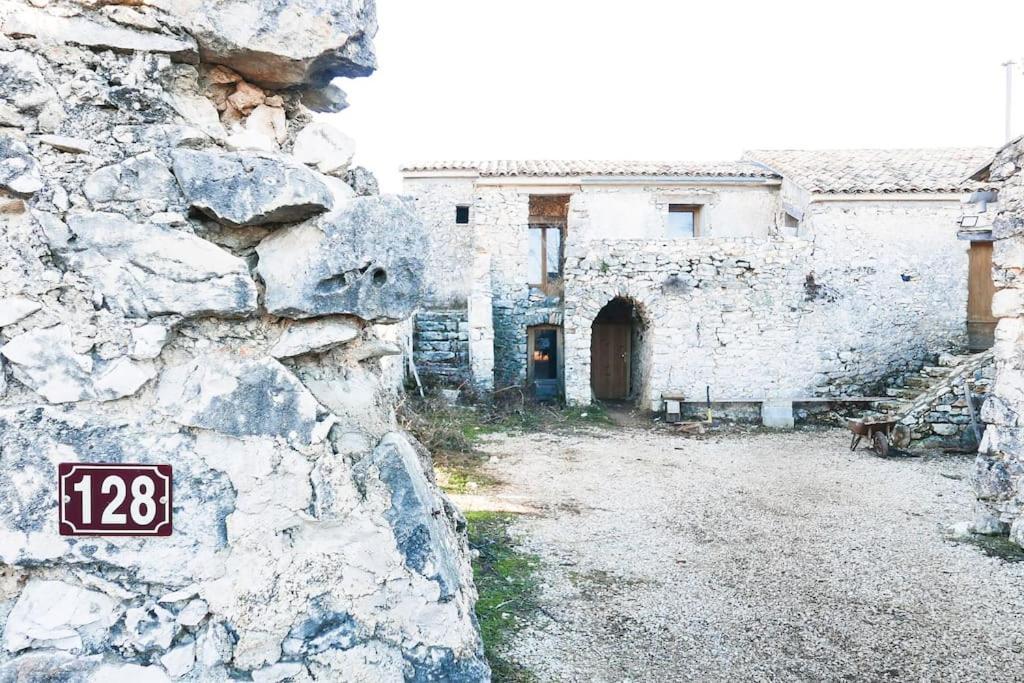 Vila Jas Provencal Pour 6 Personnes A 2Mn De La Grange De Javon Monieux Exteriér fotografie